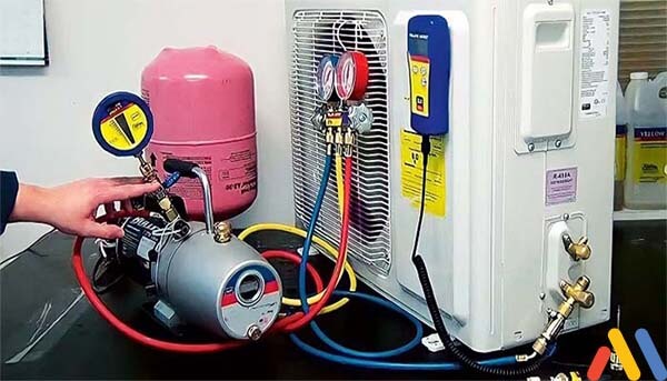 Sửa điều hoà Daikin báo đèn vàng