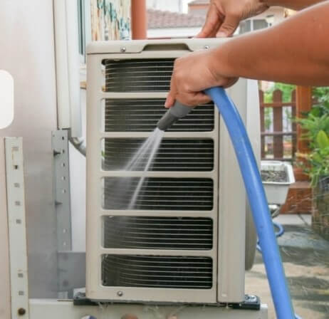 Vệ sinh dàn nóng điều hòa AQUA