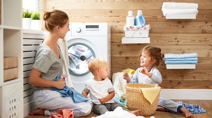 Sử dụng máy sấy quần áo hoặc máy giặt có chế độ sấy
