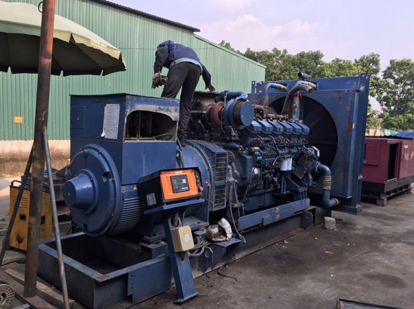 Cách hạn chế sự cố máy phát điện bị chảy xăng