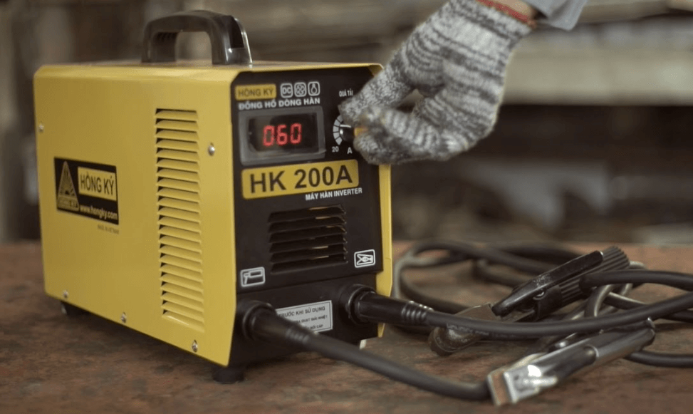 Máy hàn 3 pha 380V được sử dụng nhiều trong các xưởng cơ khí, khu công nghiệp chế tạo, sản xuất