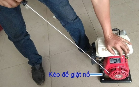 Khởi động máy