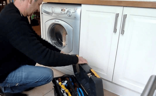Máy giặt bị rò điện là lỗi gì?