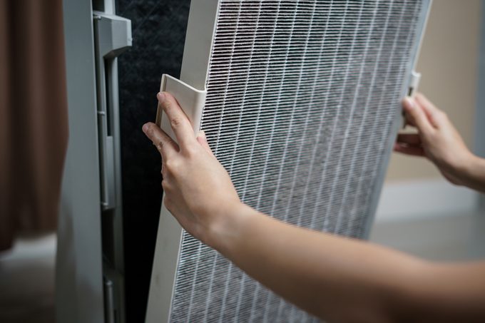 Các loại màng lọc không khí HEPA phổ biến hiện nay là màng H13 và H14