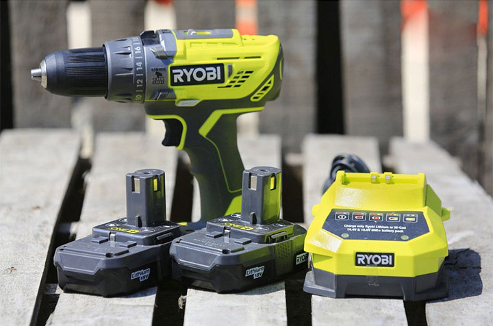 Máy khoan Ryobi sản xuất ở đâu?
