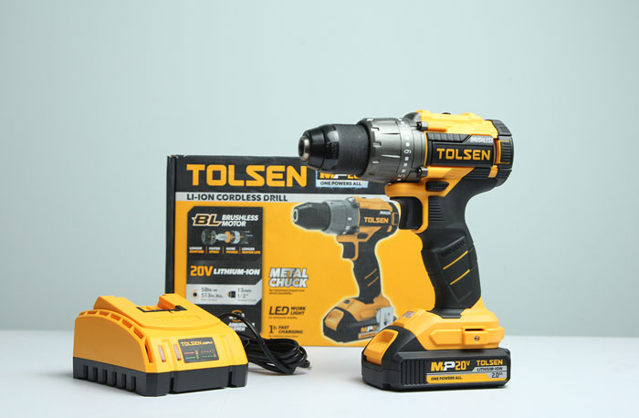 Máy khoan Tolsen của nước nào?