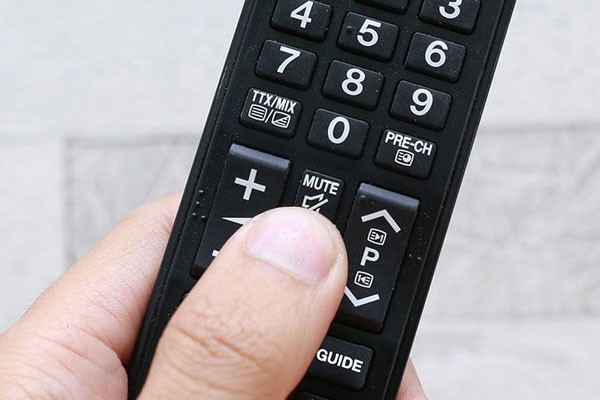 Kiểm tra âm lượng hoặc trạng thái tắt tiếng