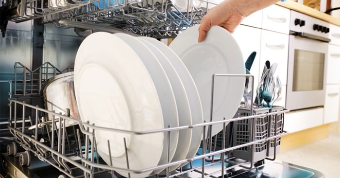 Có nên mua máy rửa chén bát Junger không?
