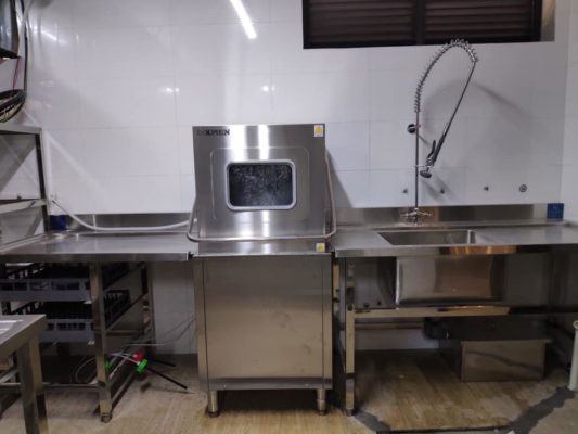 Máy rửa bát công nghiệp