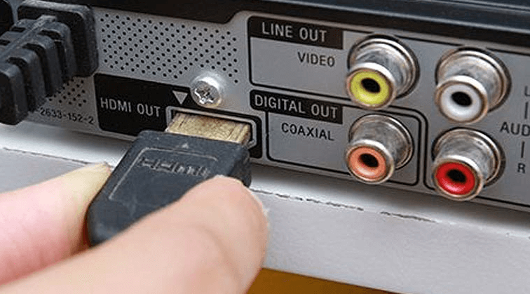 Tivi cần có cổng ra để kết nối với máy chiếu