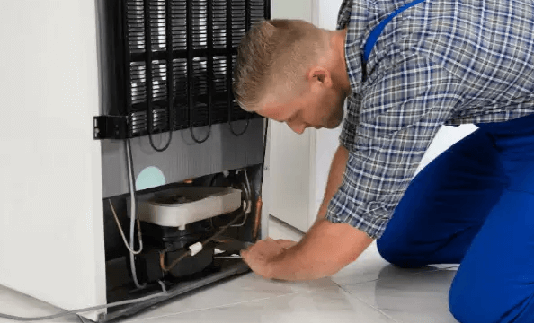 Nguyên nhân khay nước sau tủ lạnh bị tràn