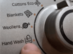 Hand Wash trong máy giặt là gì và cách sử dụng hiệu quả