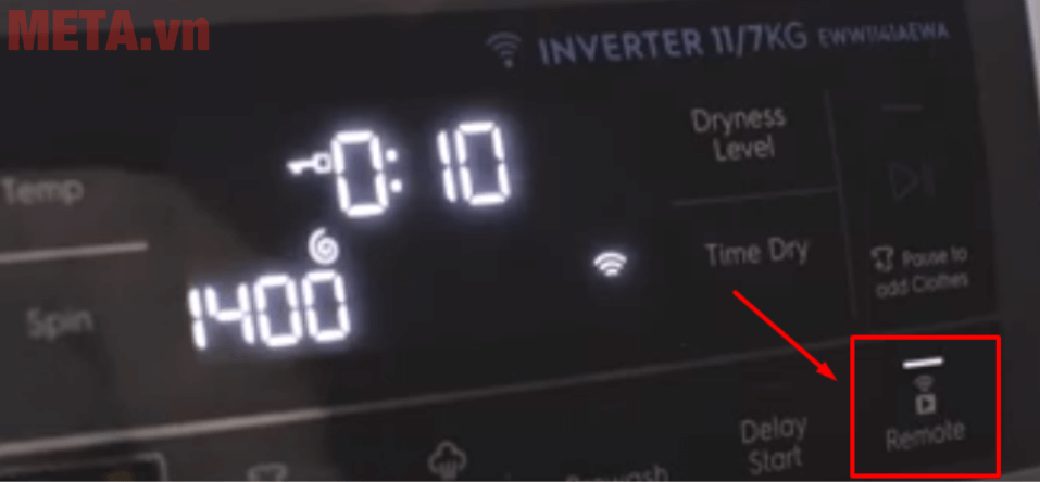 Nhấn và giữ nút Remote trên bảng điều khiển máy giặt trong vòng 3 giây