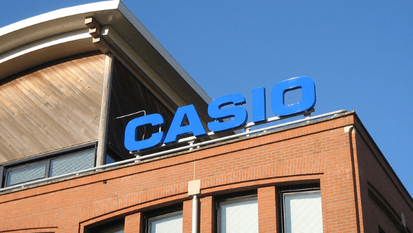 So sánh xuất xứ thương hiệu của máy tính Casio FX-580VN X và máy tính Vinaplus FX 580VN PLUS