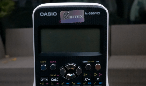 So sánh màn hình hiển thị của máy tính Casio FX-580VN X và máy tính Vinaplus FX 580VN PLUS