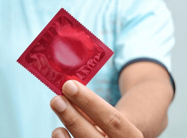 Cách kiểm tra bao cao su trước khi quan hệ