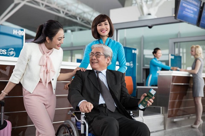 Xe lăn có được mang lên máy bay không?