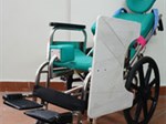 Ghế dành cho trẻ bại não, xe lăn cho trẻ bại não loại nào tốt?
