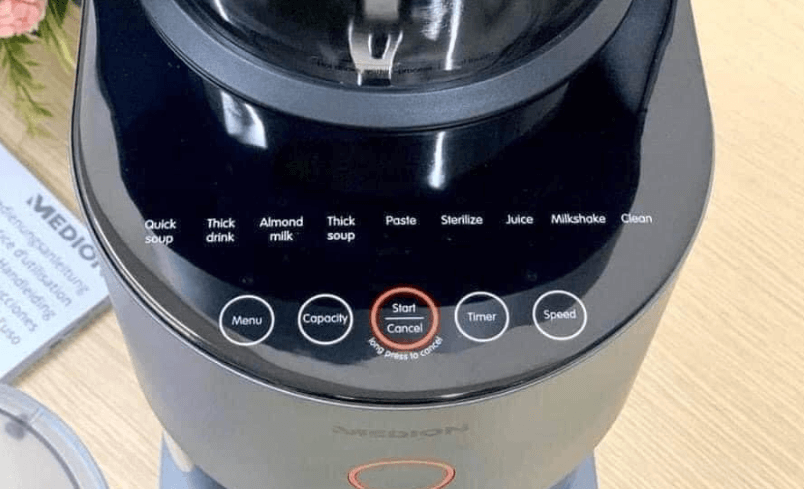 Máy 19725 được trang bị bảng điều khiển cảm ứng