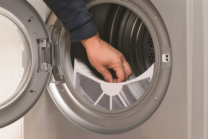 Làm gì khi máy sấy quần áo không đủ nóng?