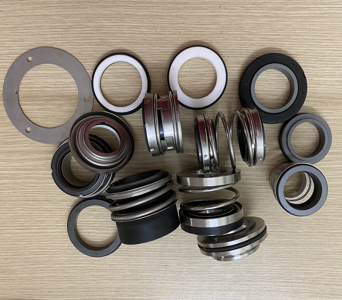 Một số lỗi thường gặp của phớt bơm