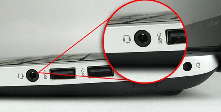 Cắm đầu 3.5 của dây kết nối vào cổng Audio Out trên laptop