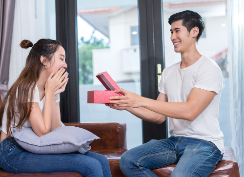 Đồ công nghệ tặng vợ