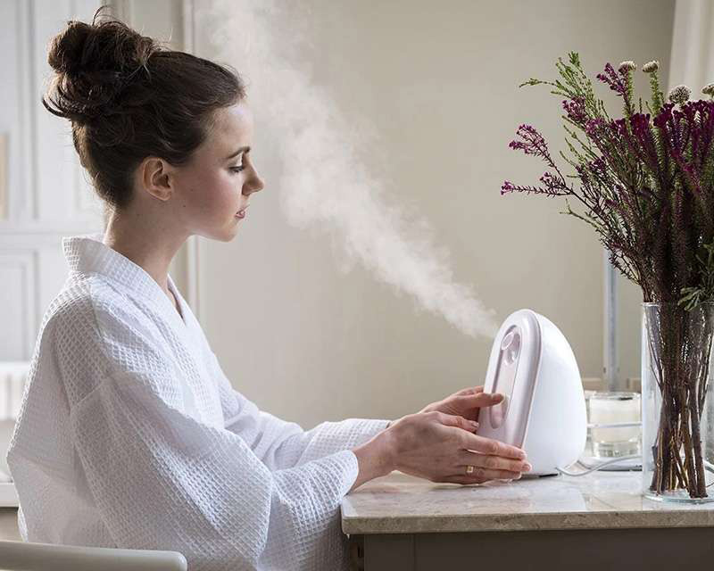 Máy xông mặt/máy rửa mặt tặng cô