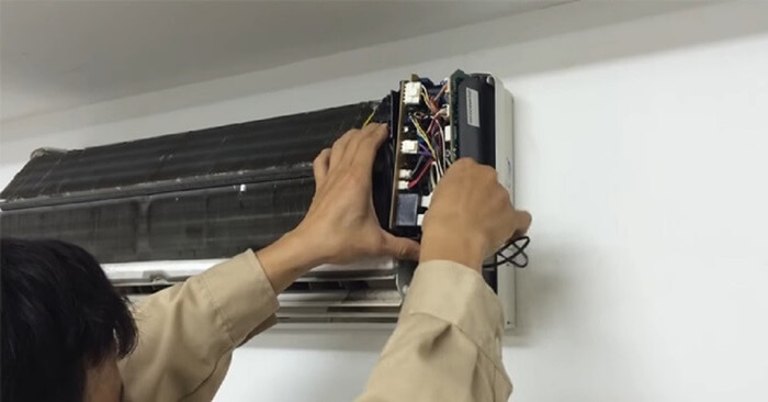 Cảm biến điều hòa Daikin bị hỏng gây ra lỗi CC