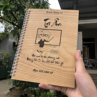 Tặng sổ ghi chép cho thầy giáo 20/11