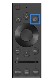 Nhấn nút tính năng Multi View trên điều khiển từ xa TV Samsung 2021