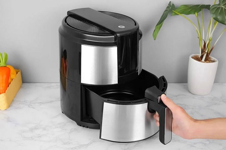 Có nên mua nồi chiên không dầu Mishio không?
