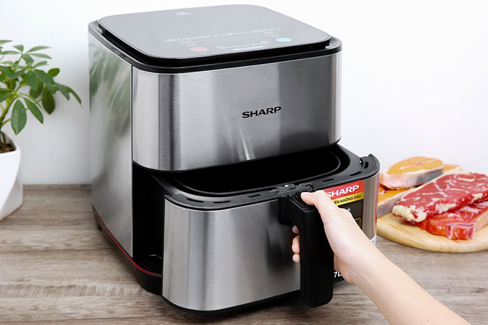 Nồi chiên không dầu Sharp của nước nào?