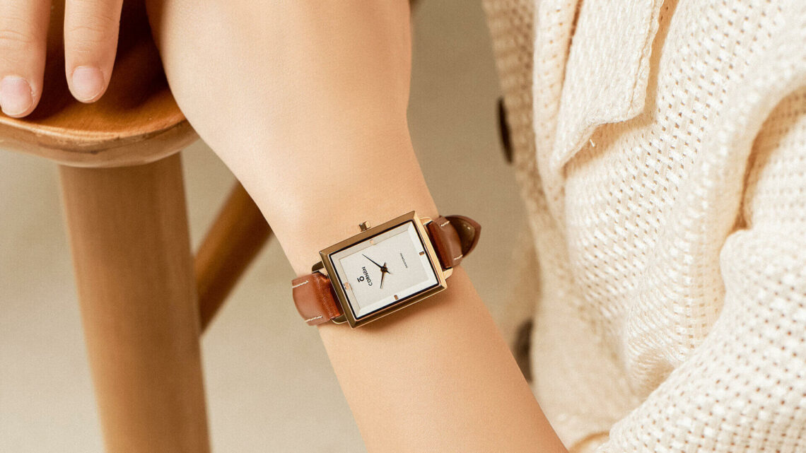 Cách chọn đồng hồ nữ tay nhỏ