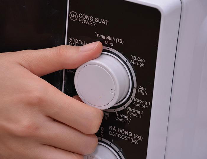 Tìm hiểu các chế độ rã đông lò vi sóng