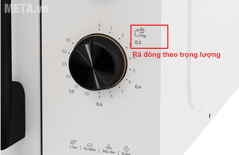 Cách sử dụng lò vi sóng Electrolux cơ để rã đông theo trọng lượng