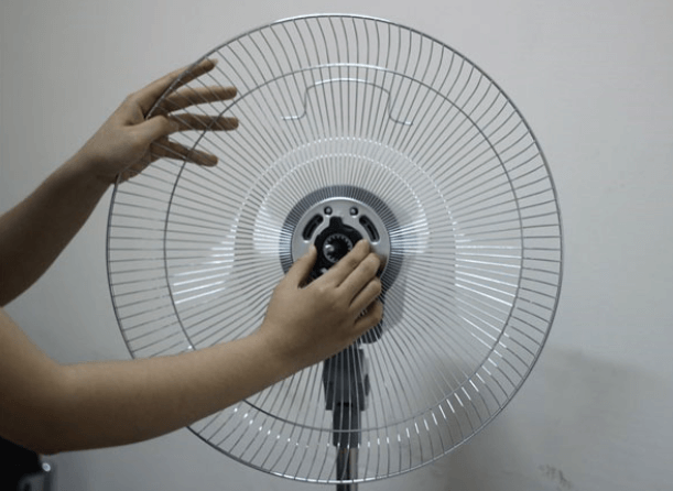 Độ đồng tâm không cao khiến quạt kêu két két