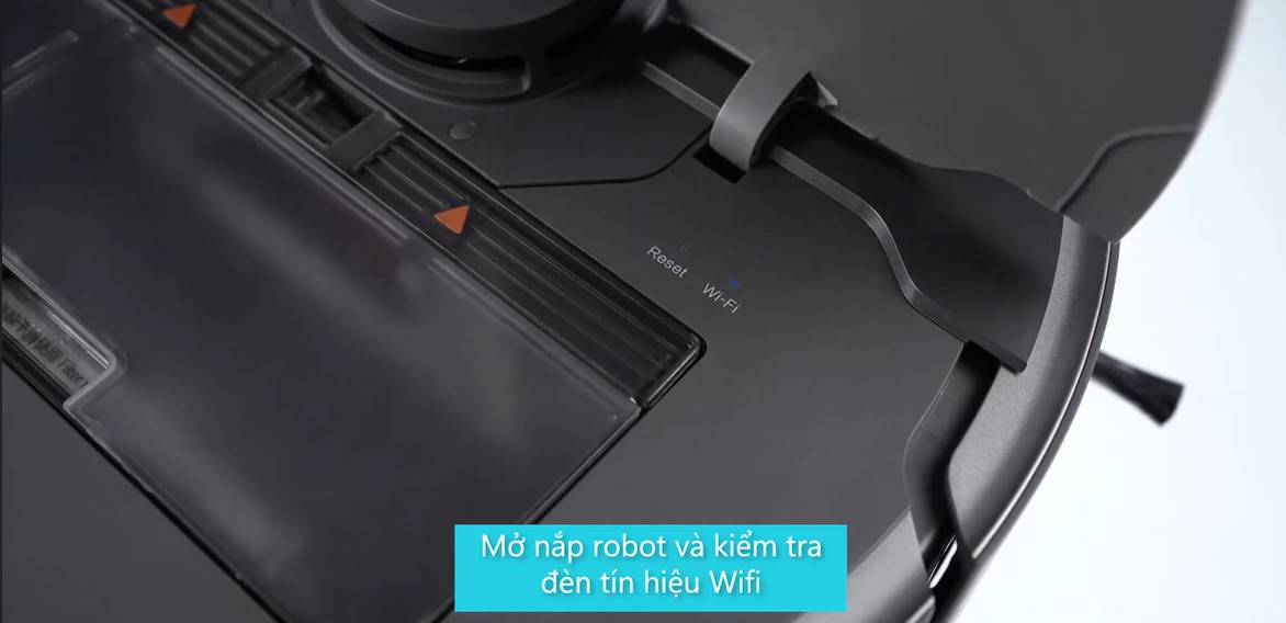 Mở nắp robot kiểm tra đèn chỉ báo wifi