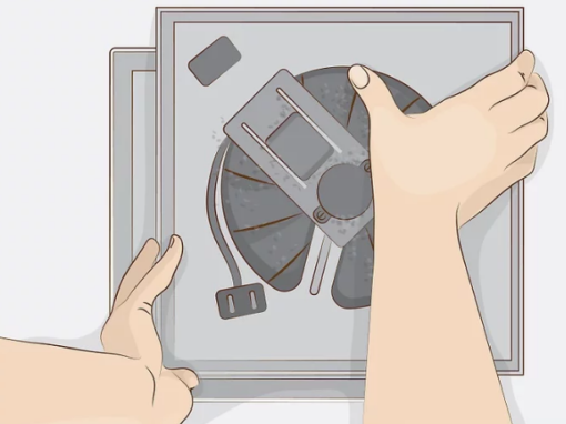 Hút bụi phần cánh quạt và xung quanh động cơ
