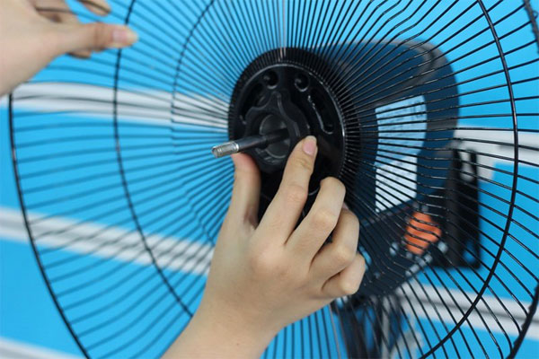 Lắp lồng sau của quạt