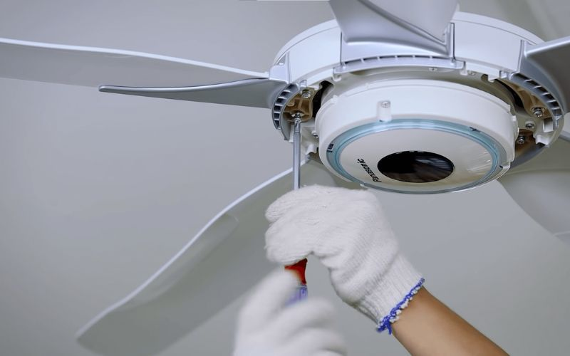 Sửa quạt trần tại nhà: Nguyên nhân và cách khắc phục lỗi thường gặp