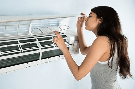Nguyên nhân và cách xử lý máy lạnh có mùi tanh