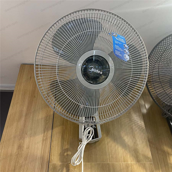 Quạt treo tường Midea có thiết kế đẹp mắt, màu sắc trang nhã
