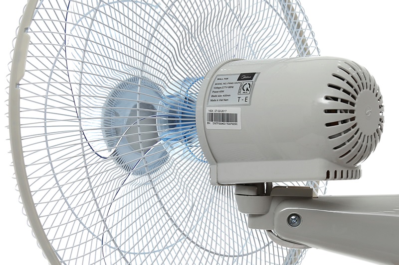 Quạt sử dụng động cơ bạc thau, công suất từ 50 - 55W
