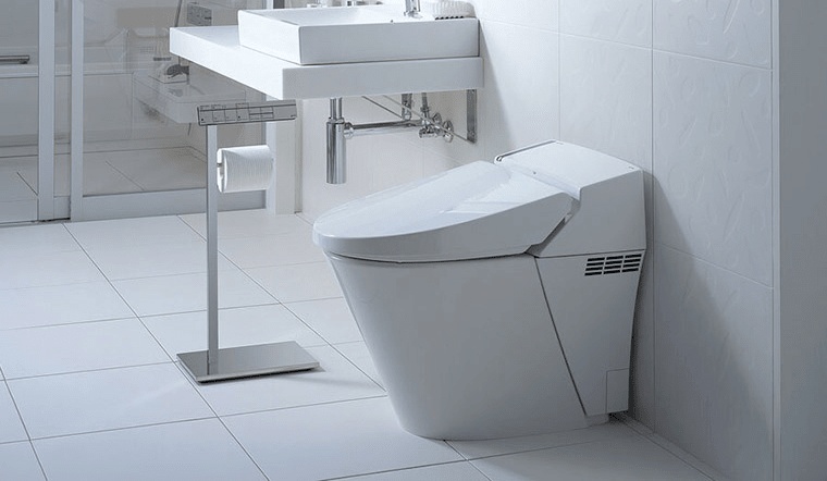 Những lưu ý khi sử dụng bồn cầu thông minh TOTO, Inax