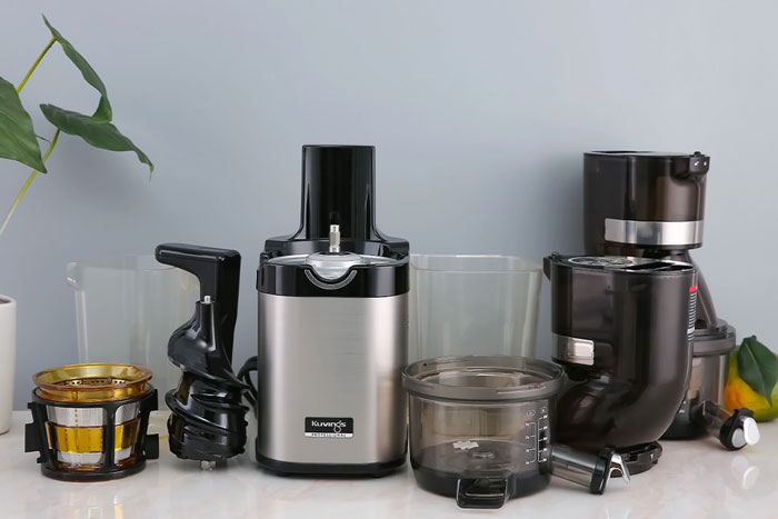 Các bộ phận của máy ép chậm Kuvings đều được làm từ chất liệu cao cấp, an toàn