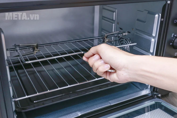 Sản phẩm có nhiều phụ kiện đi kèm