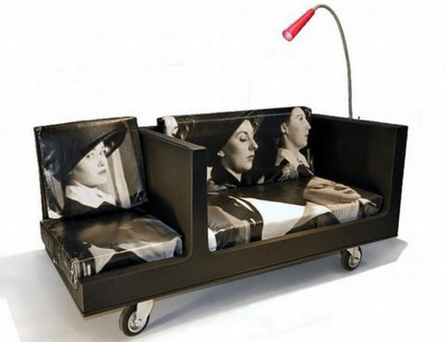 Làm ghế sofa có bánh xe từ tủ lạnh cũ