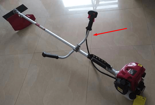 Tay cầm của máy cắt cỏ cầm tay