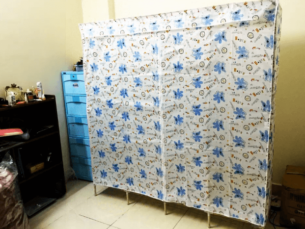 Trùm lớp vỏ tủ lên khung